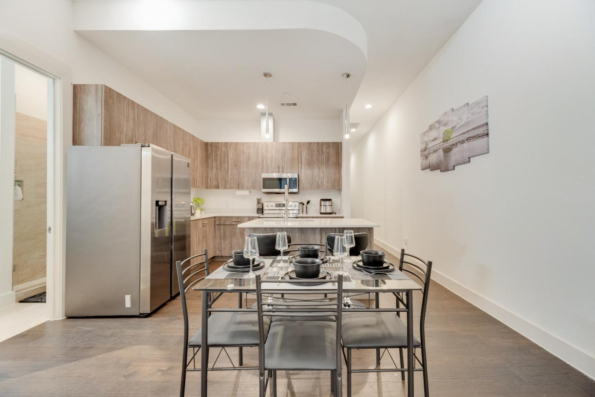 Cozy Loft Style 2Br I Gym I Parking I Workspace Dallas Exterior photo